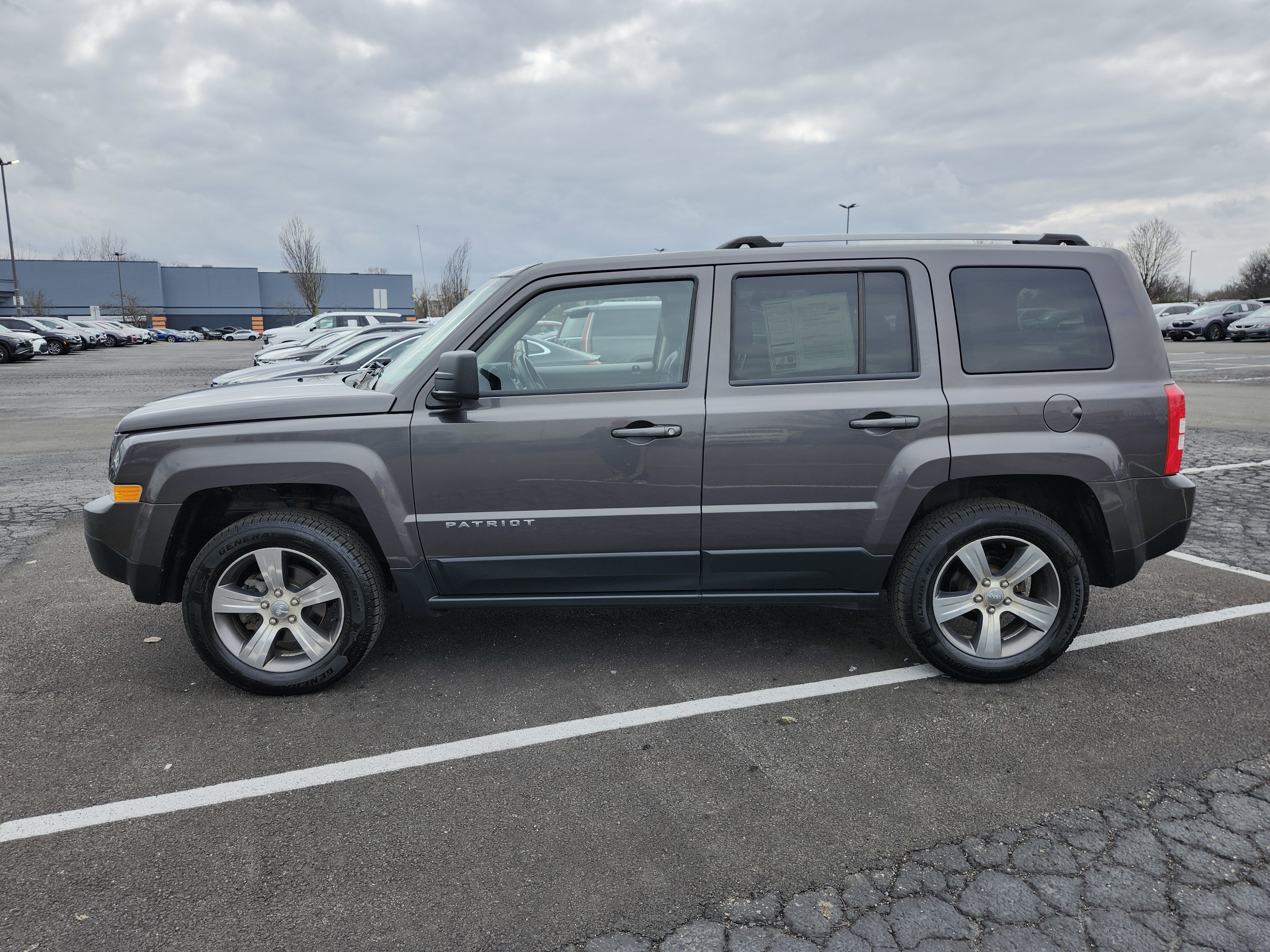 Used 2016 Jeep Patriot High Altitude image 12