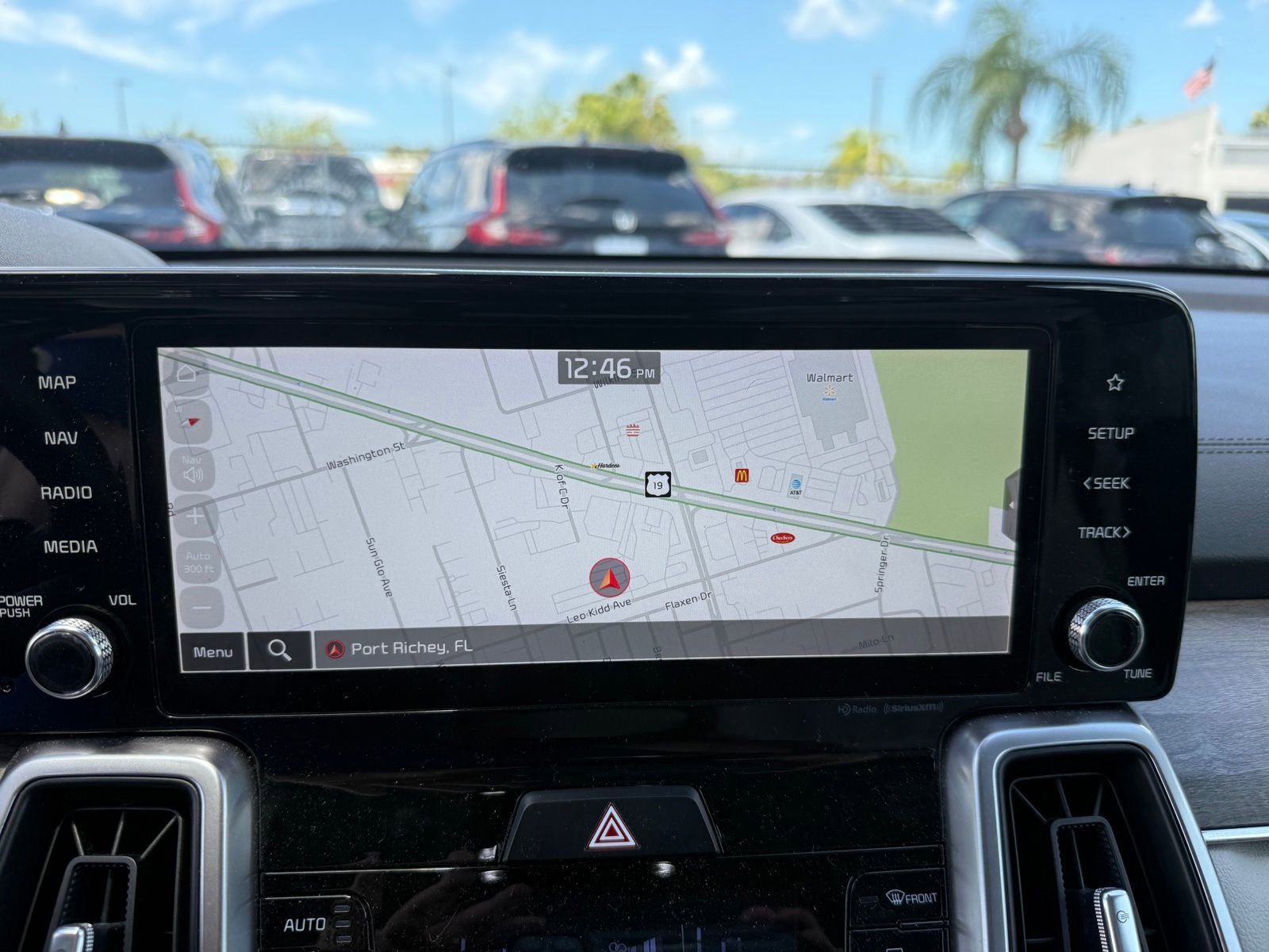 Used 2023 Kia Sorento EX w/ Panoramic Sunroof Package FWD image 12