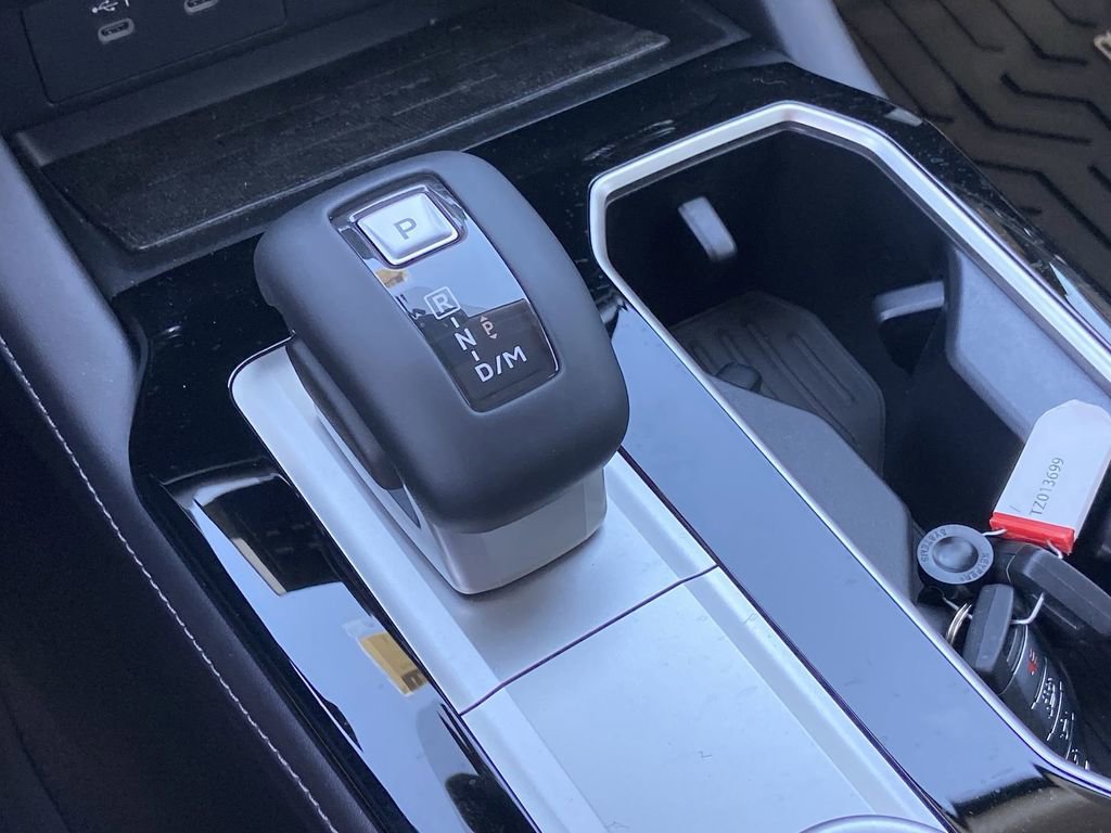 New 2026 Mitsubishi Outlander SE FWD image 12
