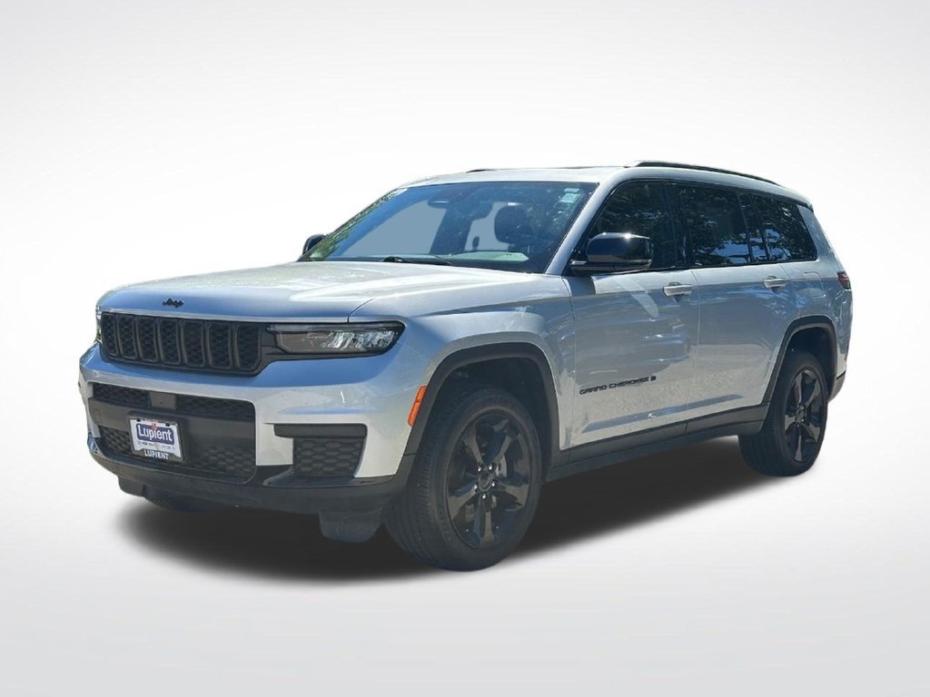Used 2024 Jeep Grand Cherokee L Altitude AWD/4WD image 13