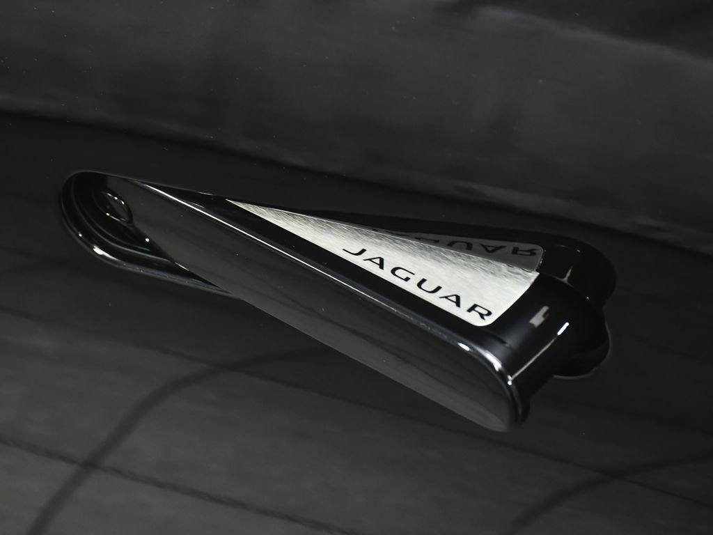 Used 2024 Jaguar F-TYPE R-Dynamic RWD image 12