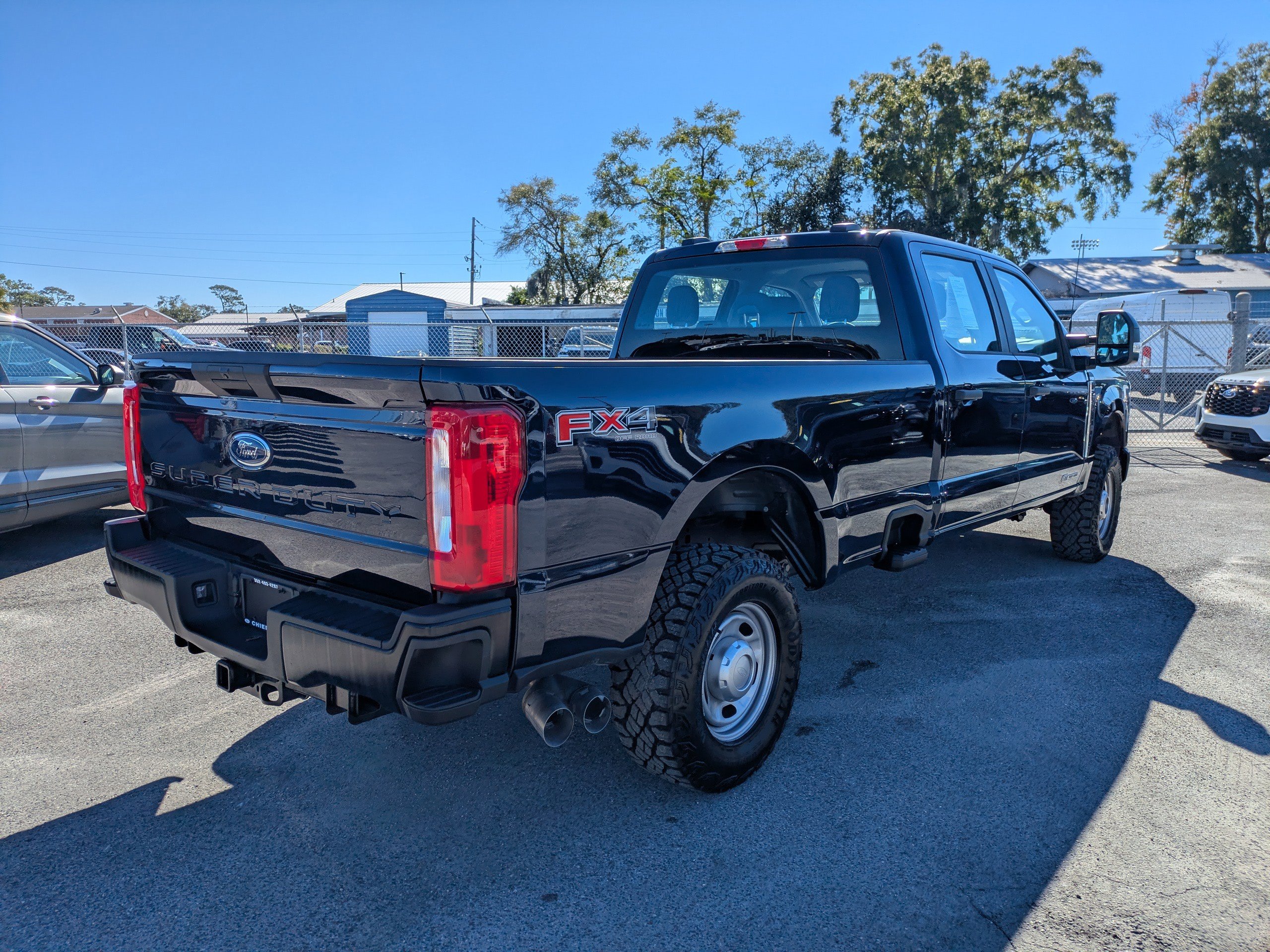 Used 2025 Ford F250 XL w/ XL Off-Road Package image 3