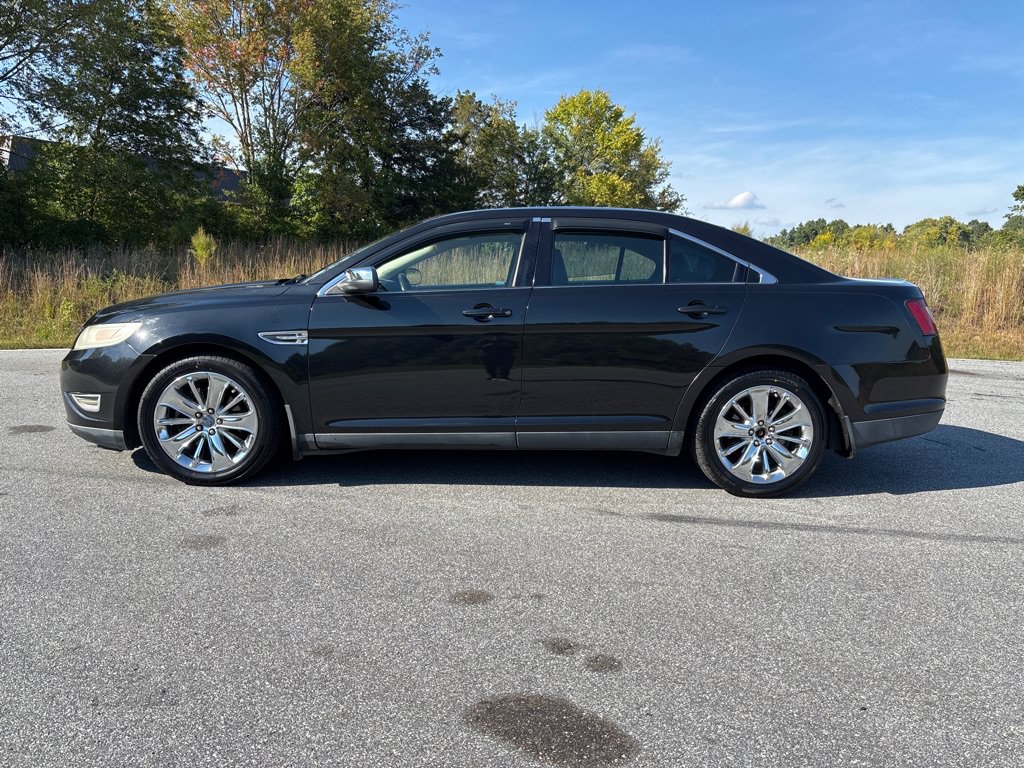 Used 2011 Ford Taurus Limited w/ 302A Rapid Spec Order Code AWD/4WD image 2