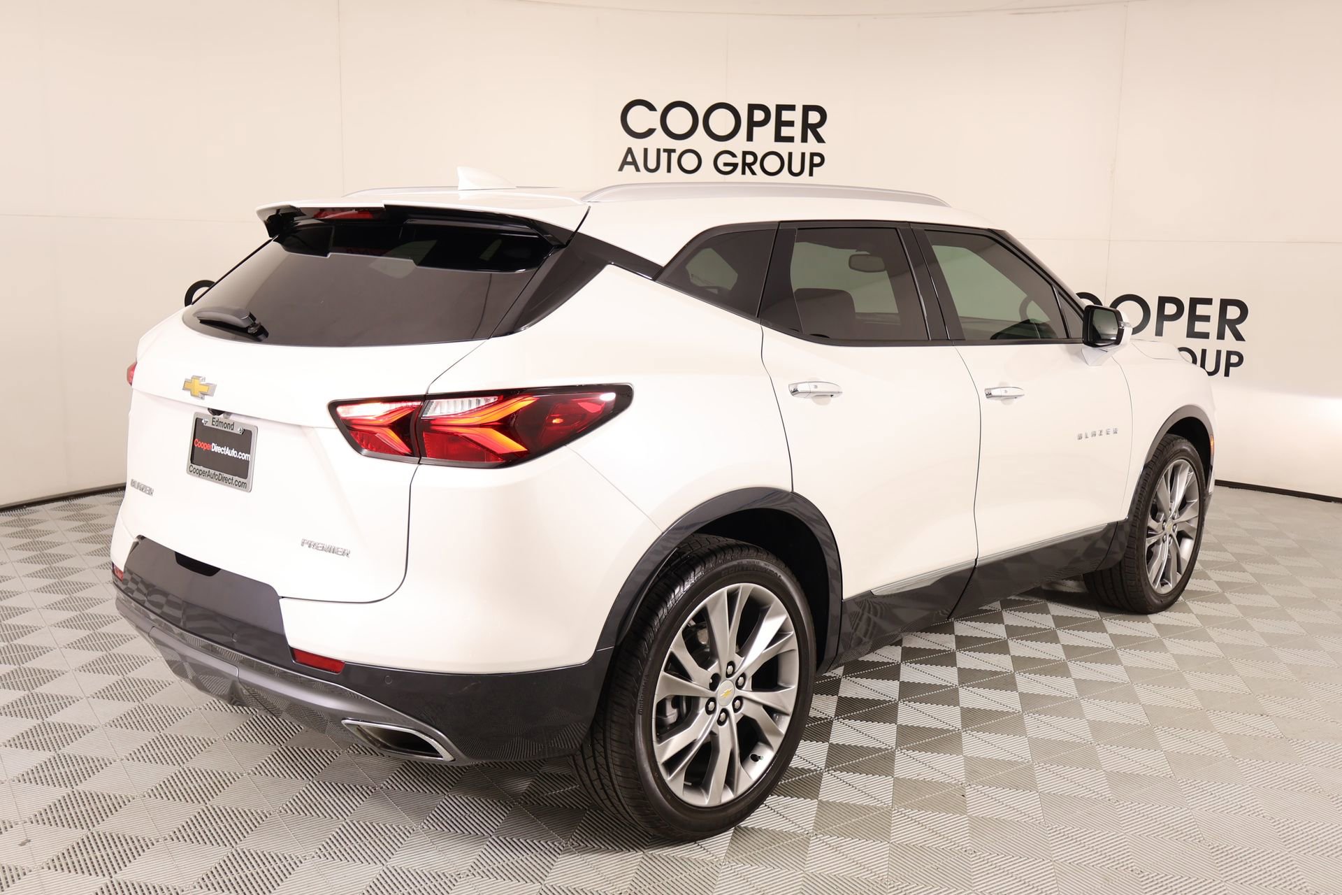Used 2022 Chevrolet Blazer Premier w/ Enhanced Convenience Package FWD image 21