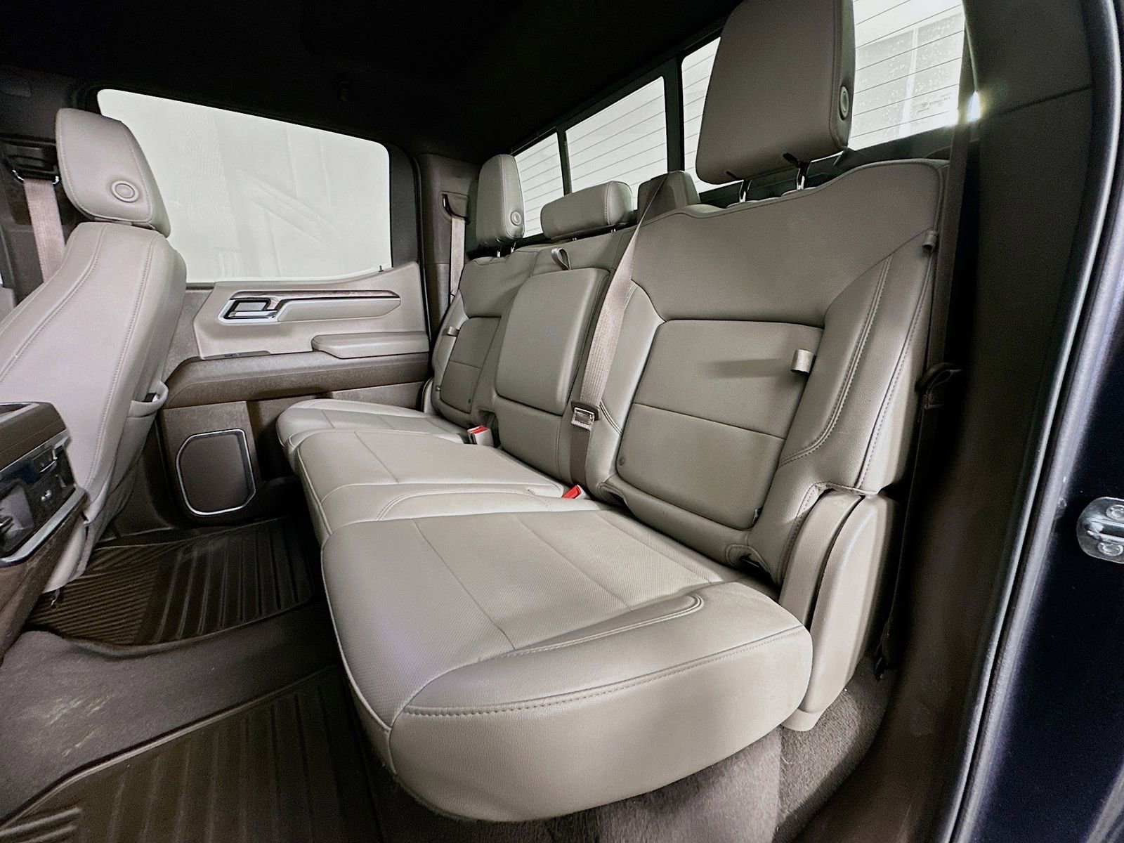 Used 2022 Chevrolet Silverado 1500 LTZ w/ LTZ Convenience Package II image 29