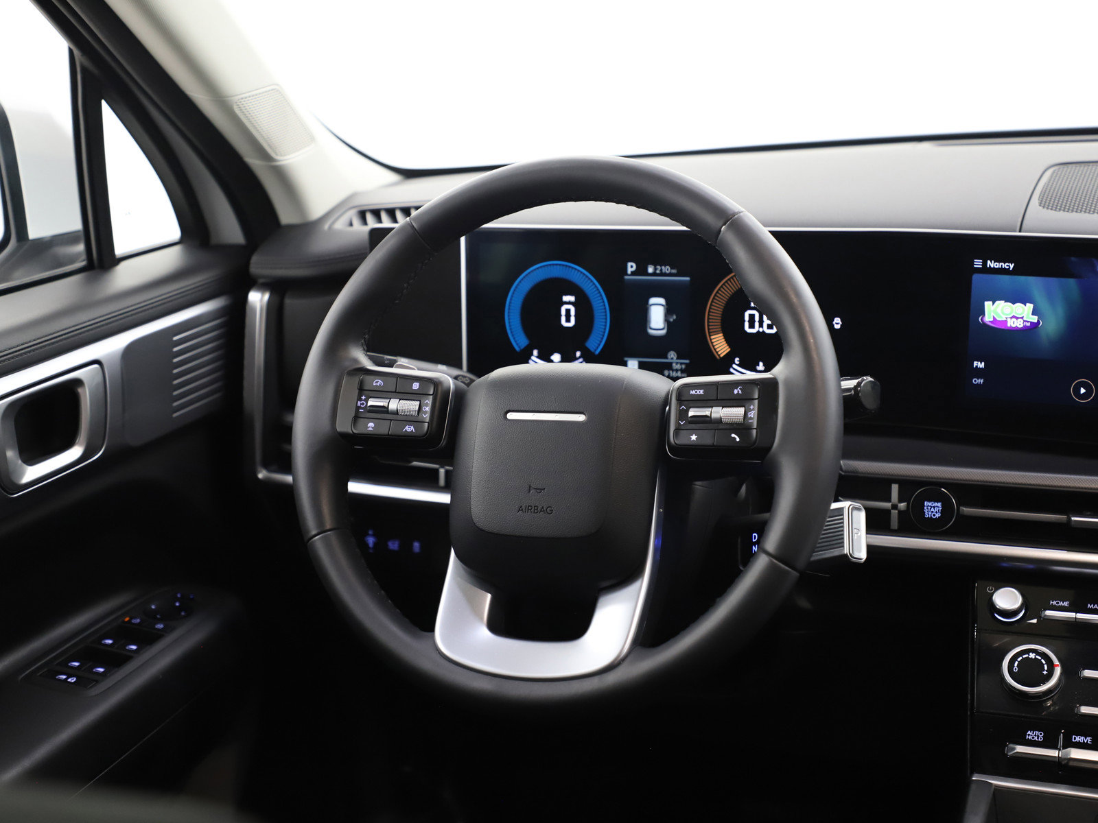 Used 2025 Hyundai Santa Fe SE image 15