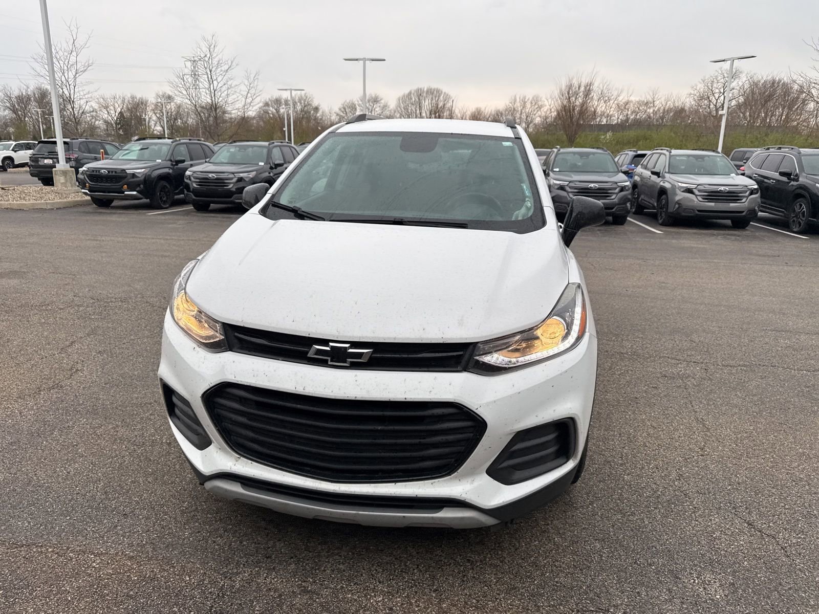 Used 2020 Chevrolet Trax LT w/ Redline Edition FWD image 3