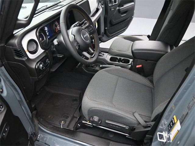 New 2025 Jeep Gladiator Sport image 9