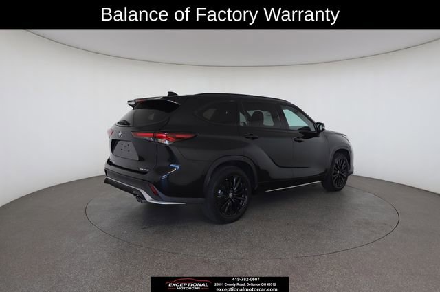 Used 2025 Toyota Highlander XSE AWD/4WD image 19