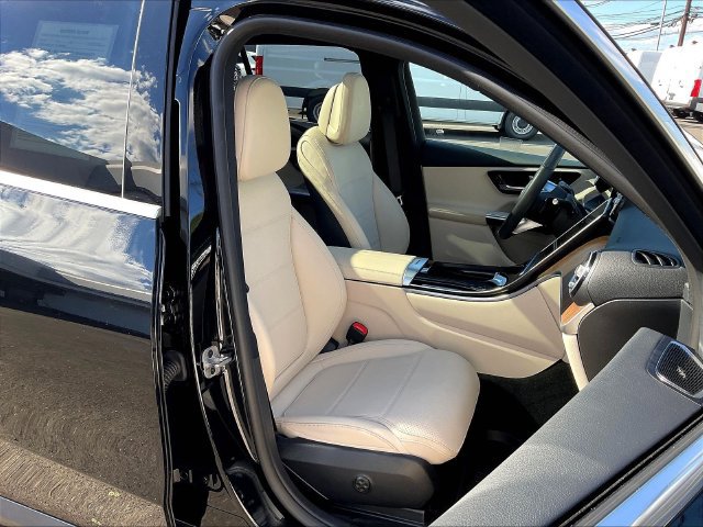 Used 2026 Mercedes-Benz GLC 300 4MATIC image 31