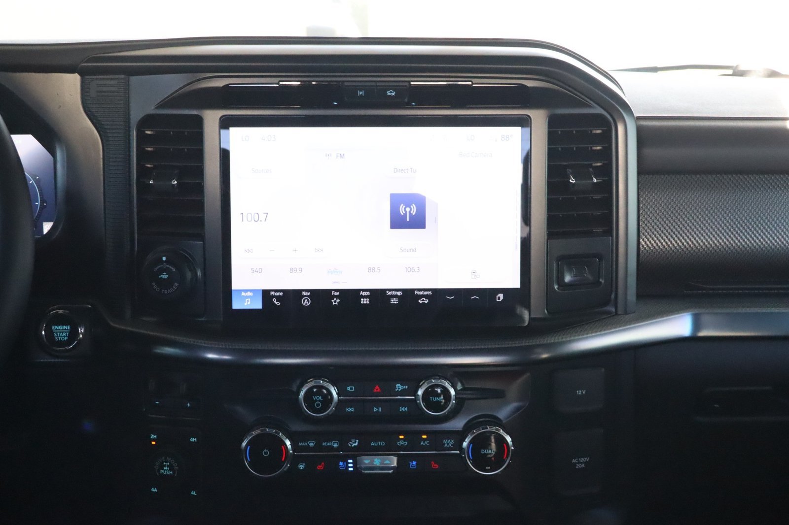 Used 2025 Ford F150 Raptor AWD/4WD image 31