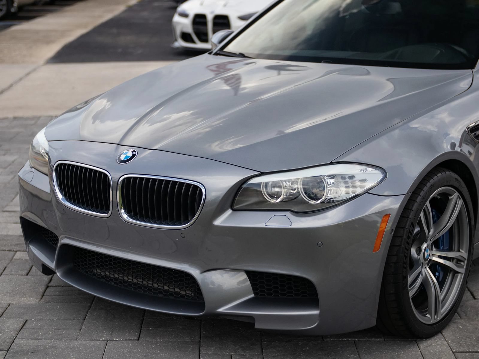 Used 2013 BMW M5 RWD image 5
