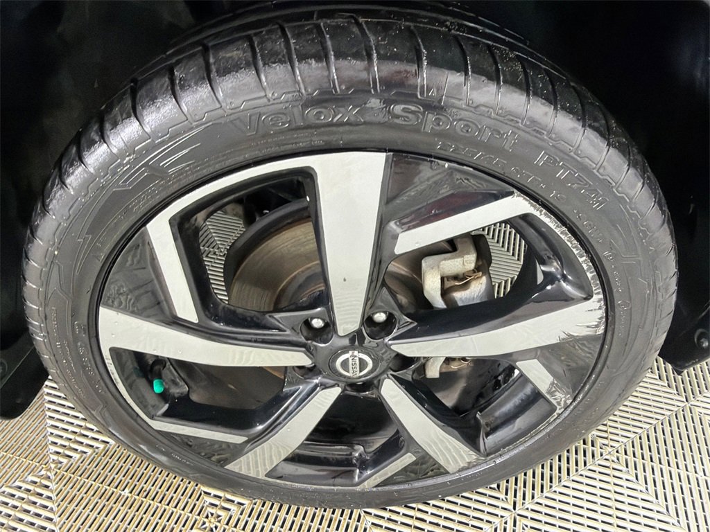 Used 2020 Nissan Rogue Sport SL w/ Premium Package image 14