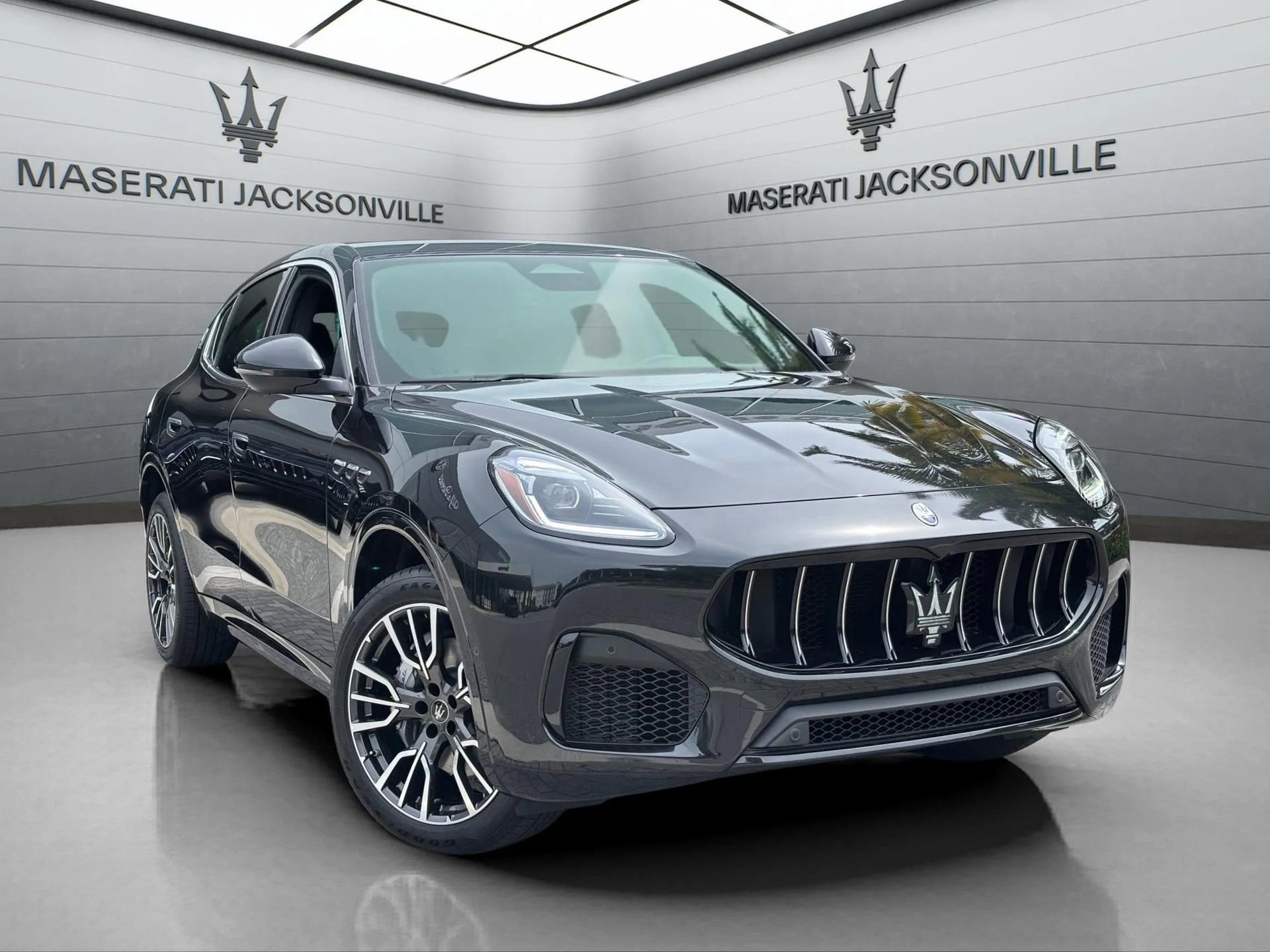 New 2025 Maserati Grecale Modena
