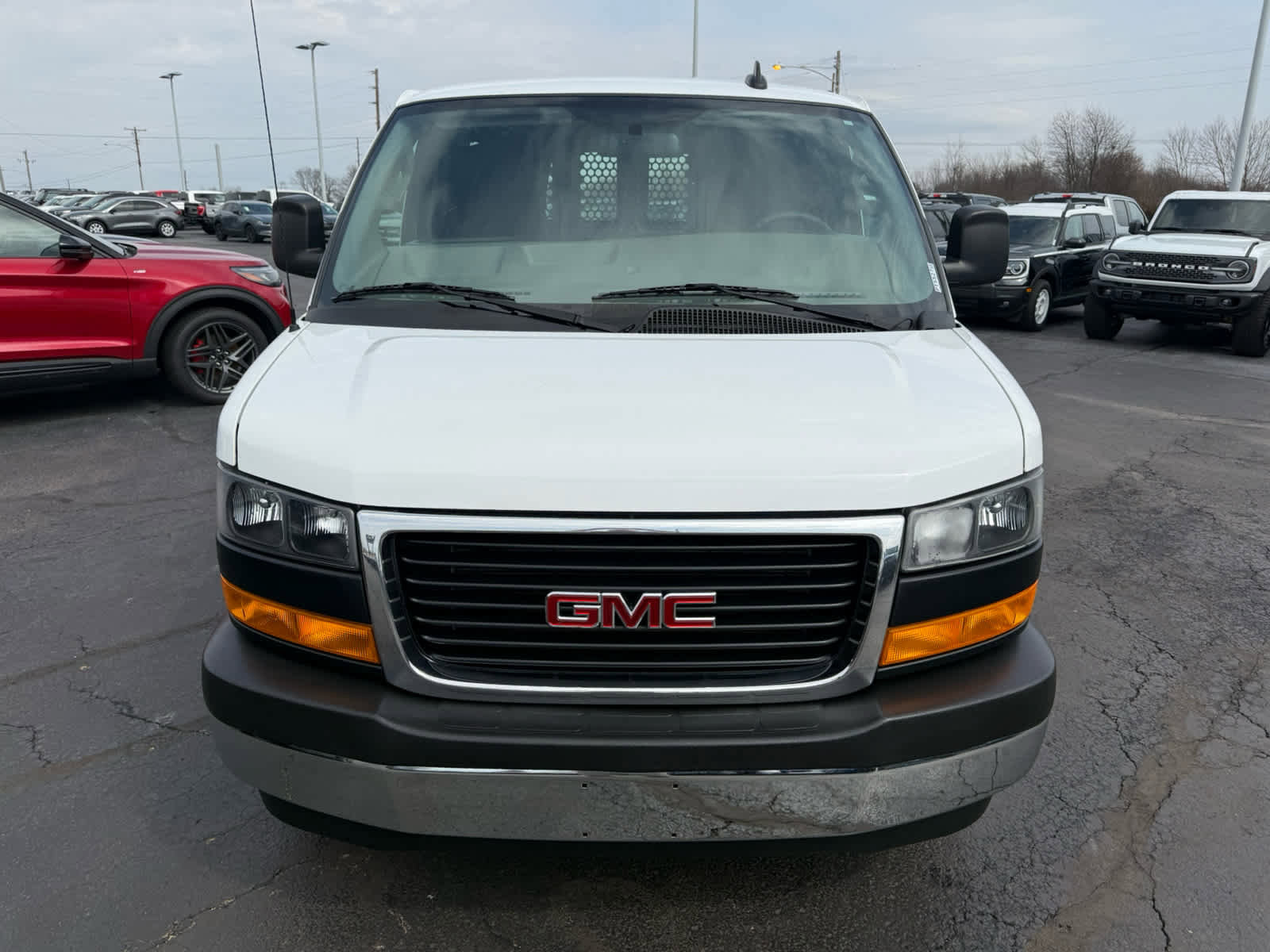Used 2024 GMC Savana 2500 w/ Driver Convenience Package image 17