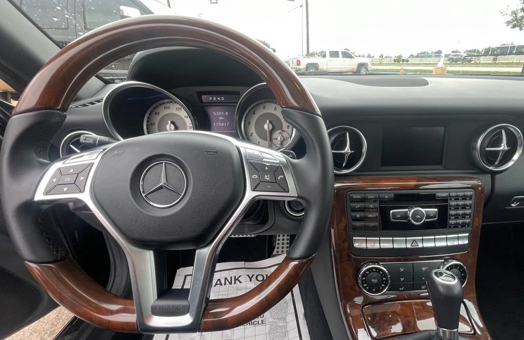Used 2012 Mercedes-Benz SLK 350 image 17