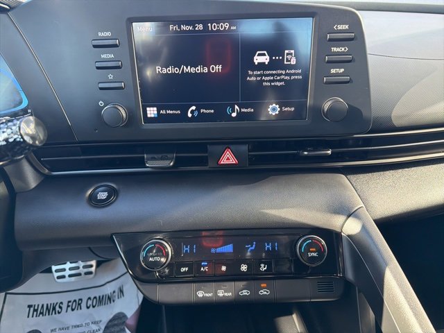 Certified 2025 Hyundai Elantra Sport image 23