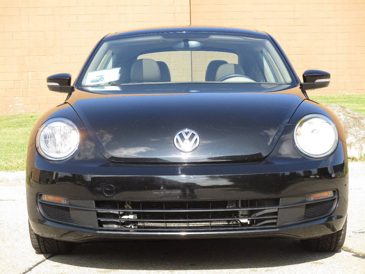 Used 2015 Volkswagen Beetle 1.8T FWD image 70