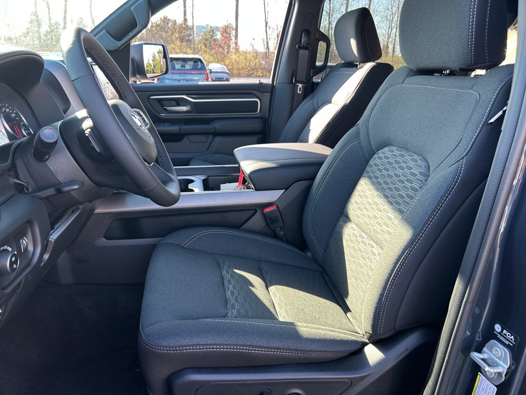 New 2026 RAM 1500 Big Horn w/ Night Edition AWD/4WD image 24