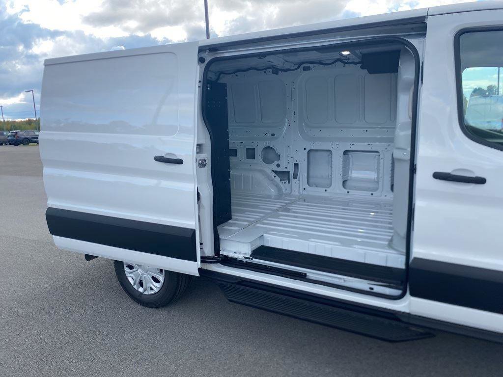 New 2025 Ford Transit 150 Low Roof w/ Exterior Upgrade Package RWD image 21
