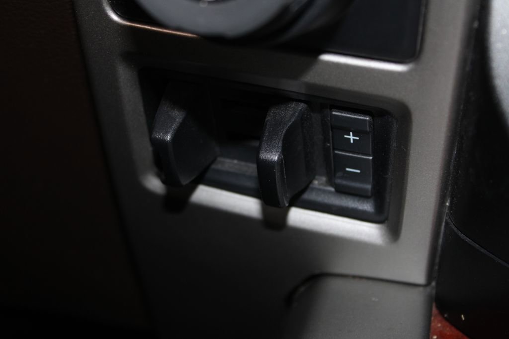 Used 2018 Ford F150 King Ranch w/ Equipment Group 601A Luxury image 44