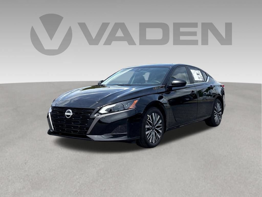 New 2026 Nissan Altima 2.5 SV FWD image 3
