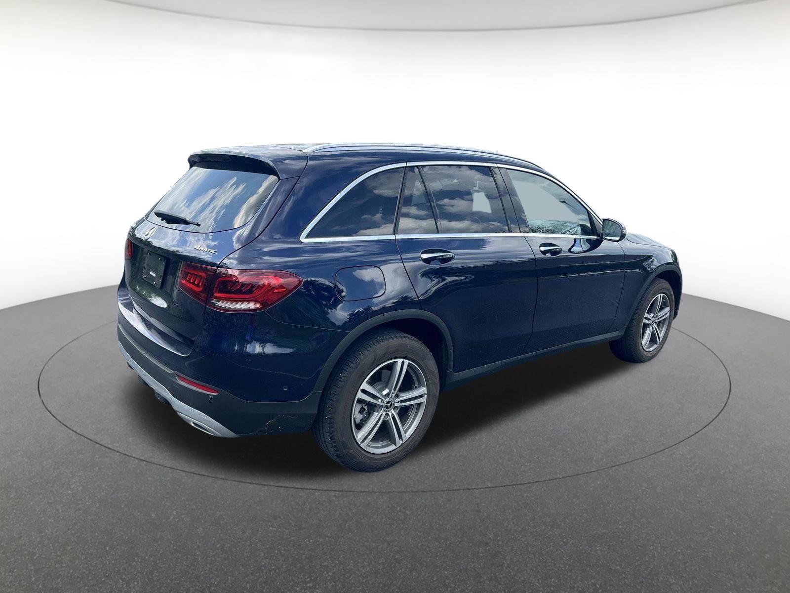 Used 2021 Mercedes-Benz GLC 300 4MATIC image 7