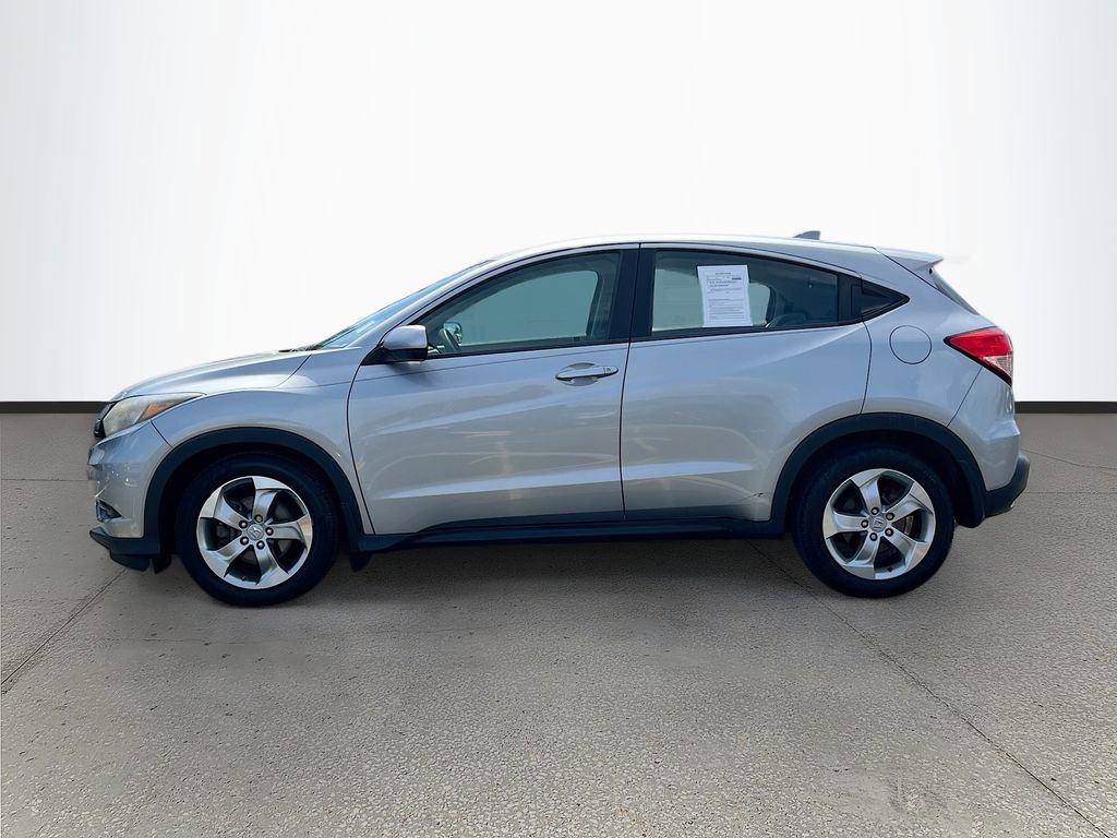 Used 2017 Honda HR-V LX image 4