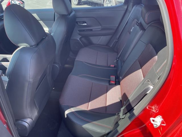 New 2025 Nissan Kicks SR image 12