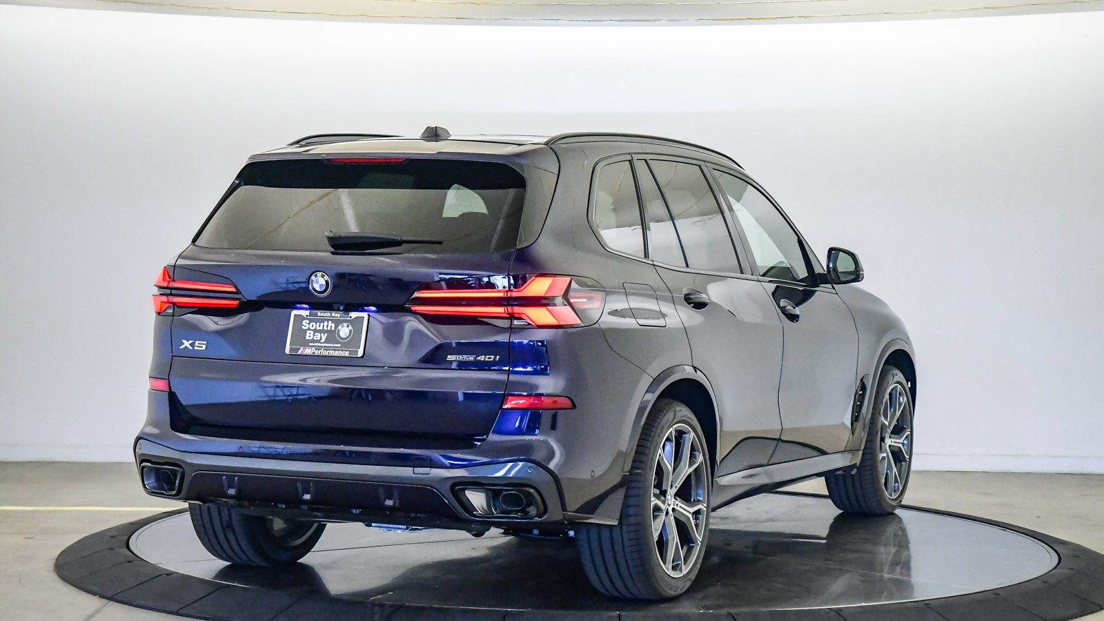 New 2026 BMW X5 sDrive40i w/ M Sport Package RWD image 5