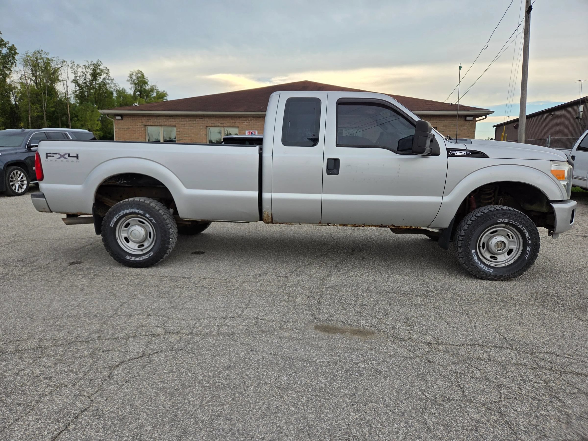 Used 2012 Ford F250 XL AWD/4WD image 4