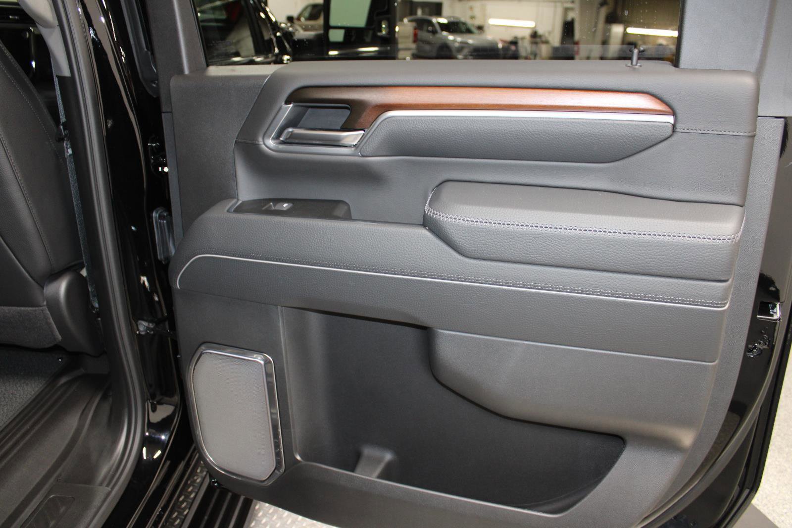 New 2026 GMC Sierra 2500 Denali w/ Denali Reserve Package image 21