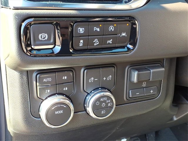 New 2026 GMC Yukon Elevation image 23