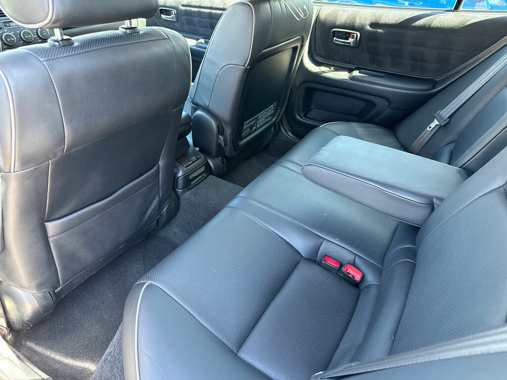 Used 2002 Lexus IS 300 SportCross RWD image 19