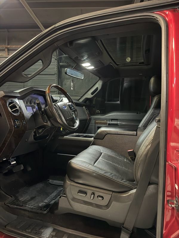 Used 2016 Ford F250 Platinum w/ FX4 Off-Road Package AWD/4WD image 9