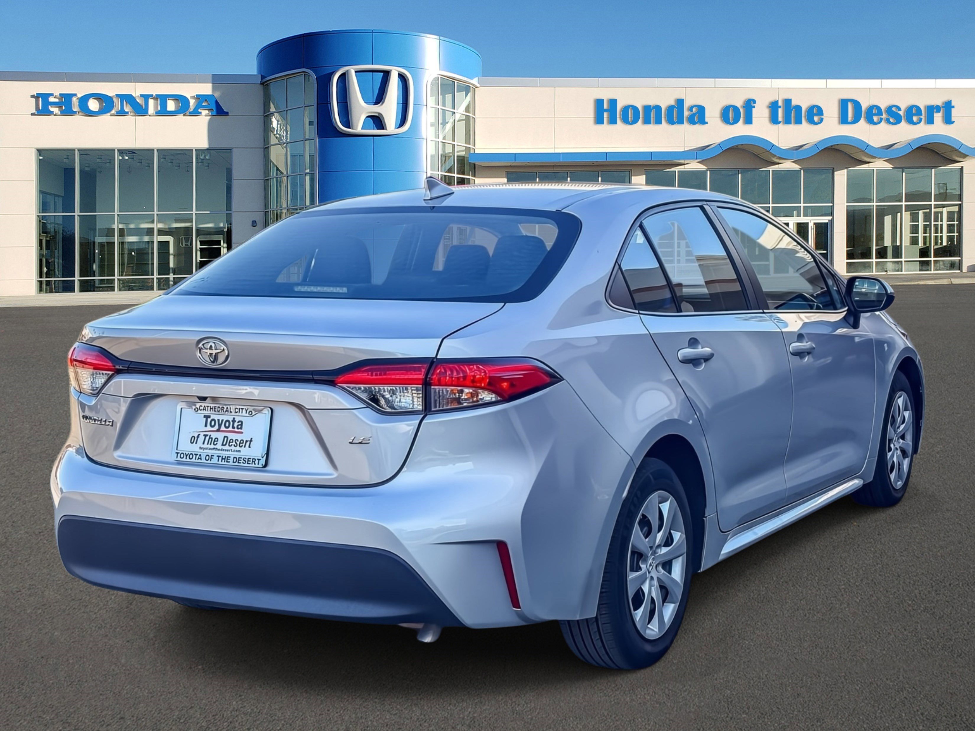 Used 2023 Toyota Corolla LE image 7