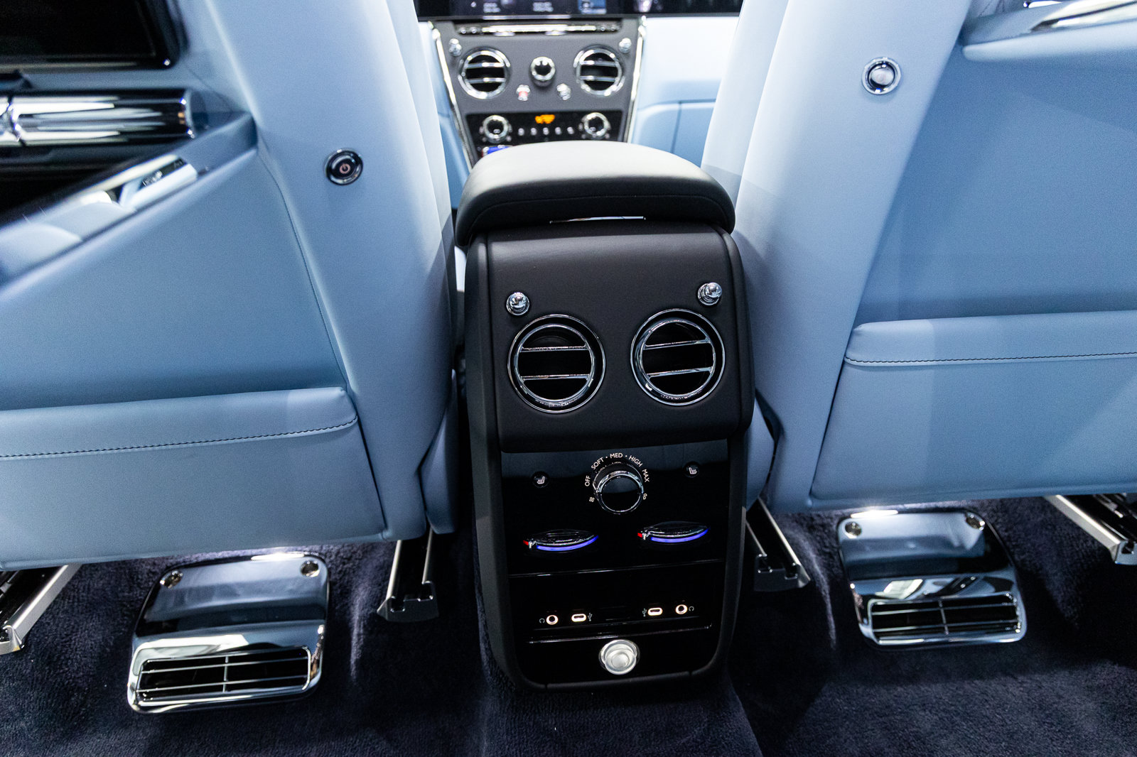 New 2026 Rolls-Royce Cullinan AWD/4WD image 56