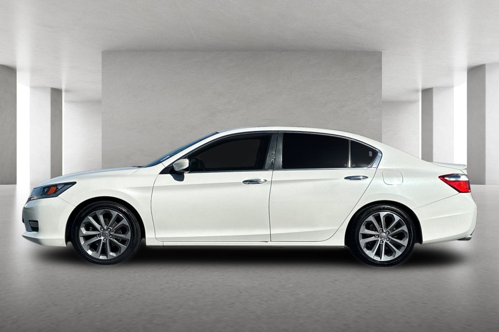 Used 2013 Honda Accord Sport image 7