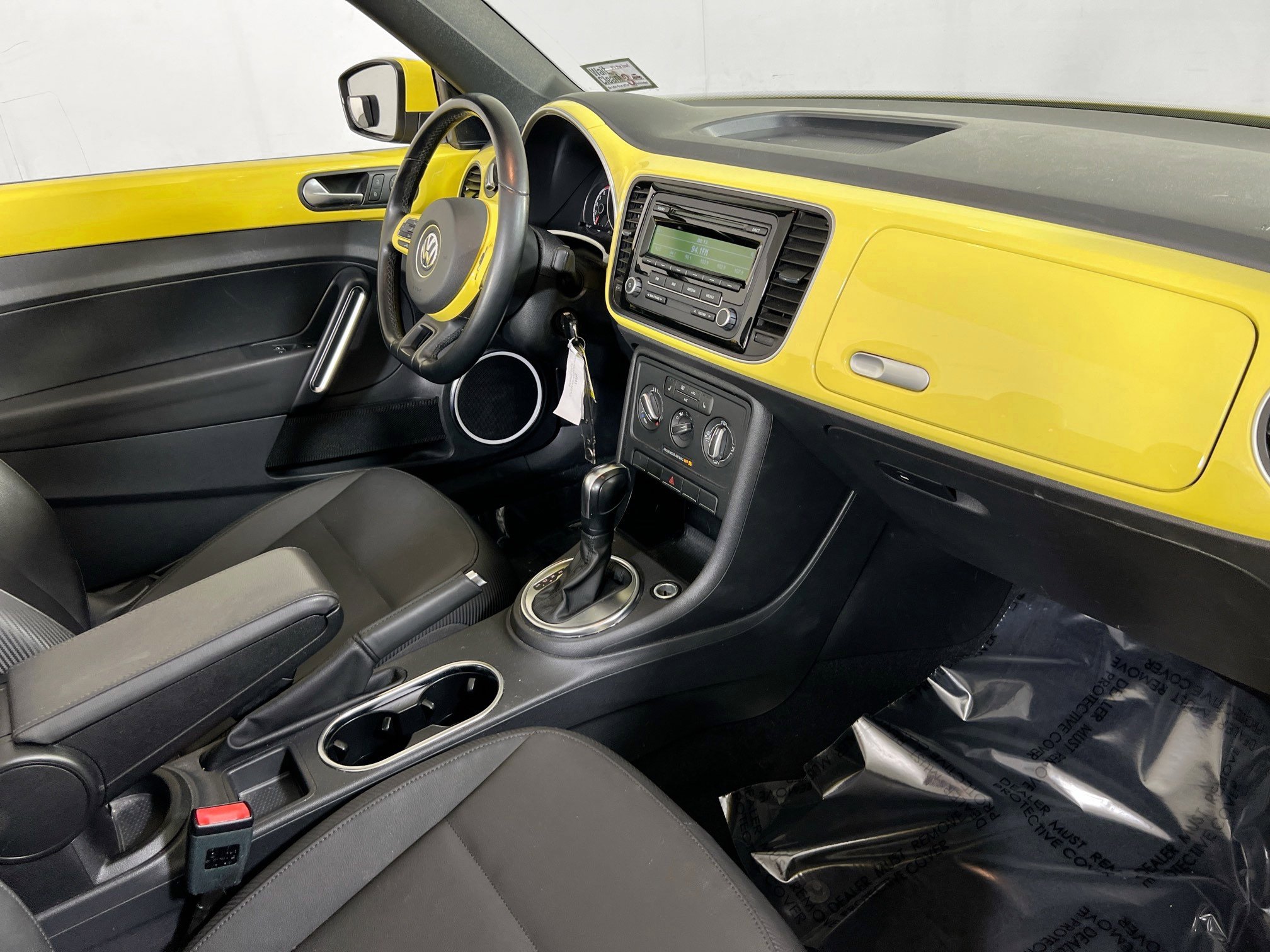 Used 2014 Volkswagen Beetle 2.5 image 26