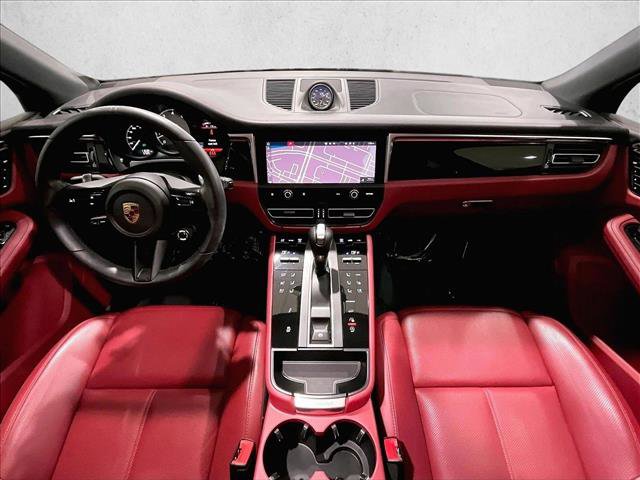 Used 2024 Porsche Macan S AWD/4WD image 16