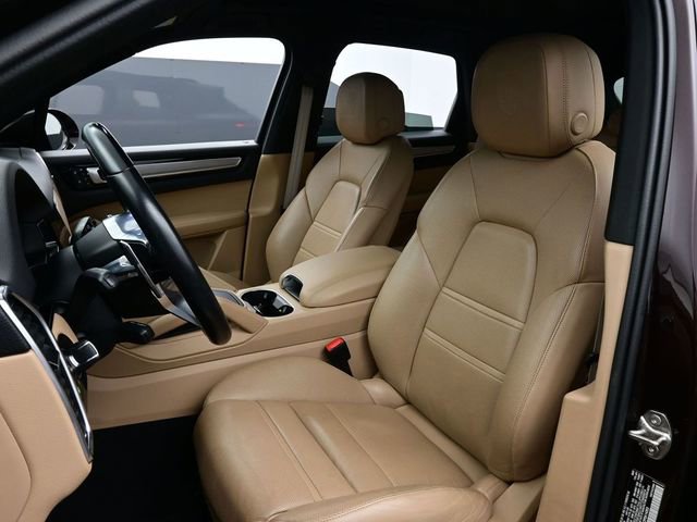 Certified 2023 Porsche Cayenne S Platinum image 5