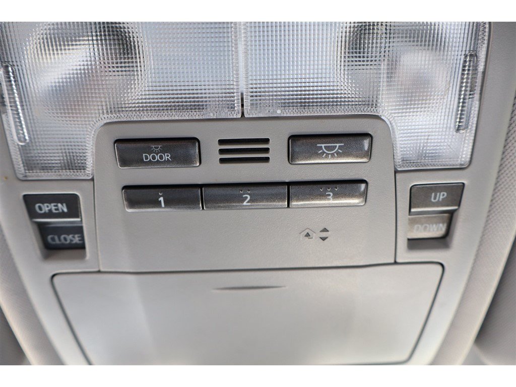 Used 2017 Toyota Highlander FWD V6 image 48