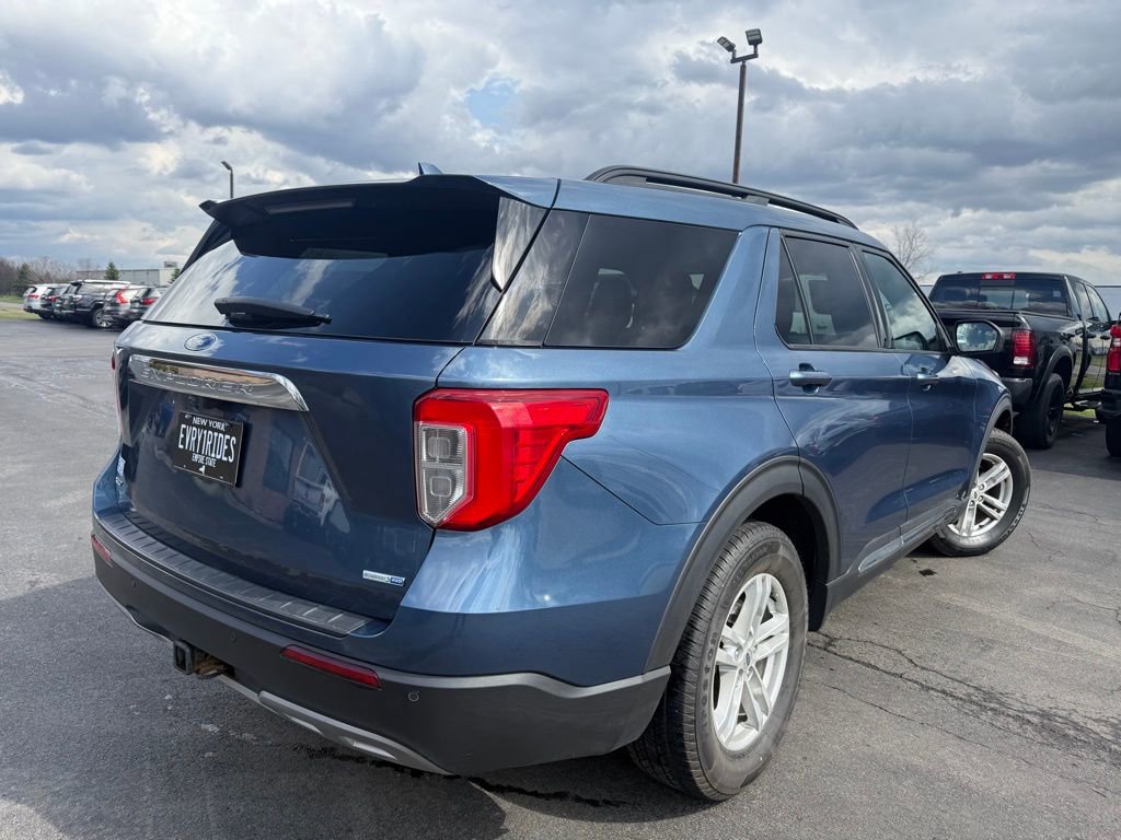 Used 2020 Ford Explorer XLT w/ Equipment Group 202A AWD/4WD image 7