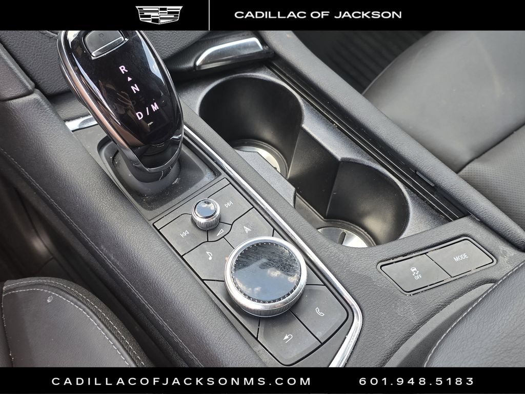 Certified 2024 Cadillac XT6 Premium Luxury w/ LPO, Floor Liner Package AWD/4WD image 17