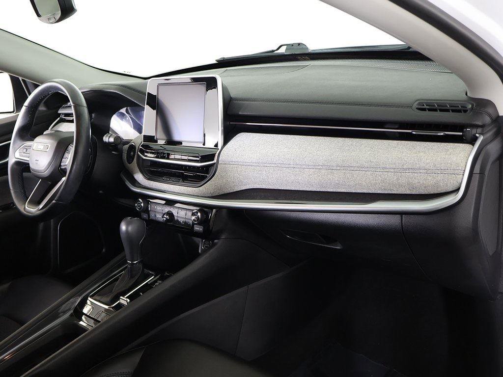 Used 2022 Jeep Compass Latitude w/ Convenience Group image 25