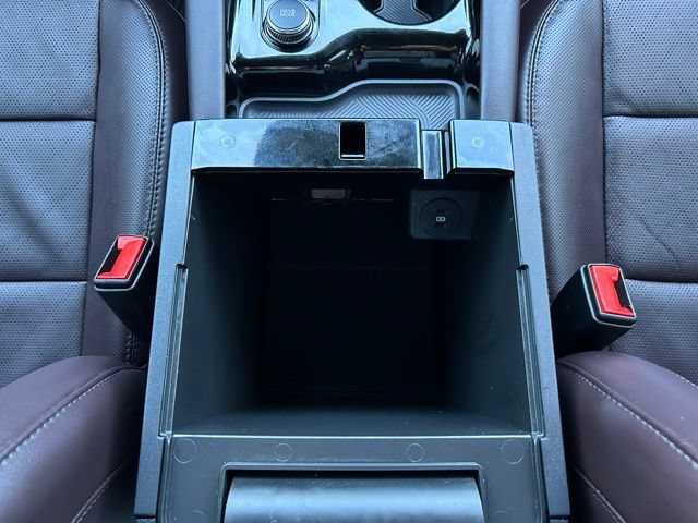 Used 2025 Ford Explorer Platinum AWD/4WD image 25