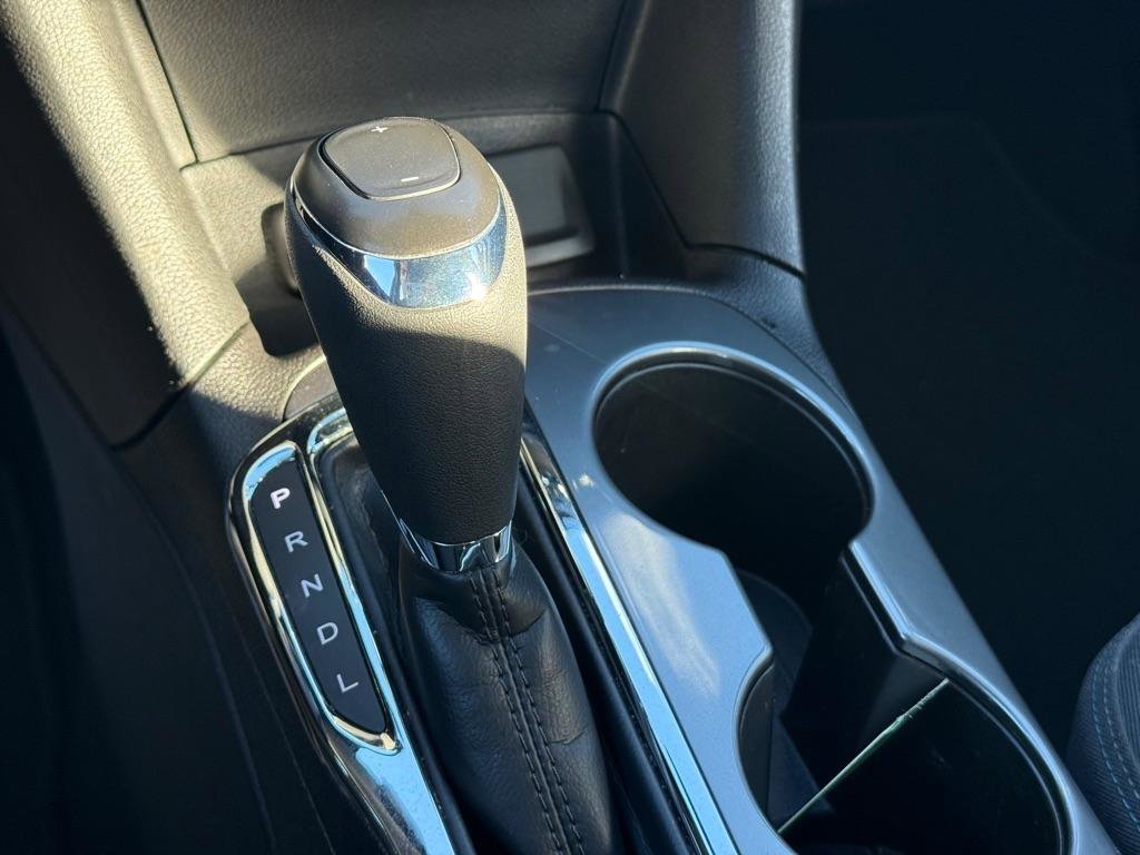 Used 2019 Chevrolet Cruze LT w/ Convenience Package image 25