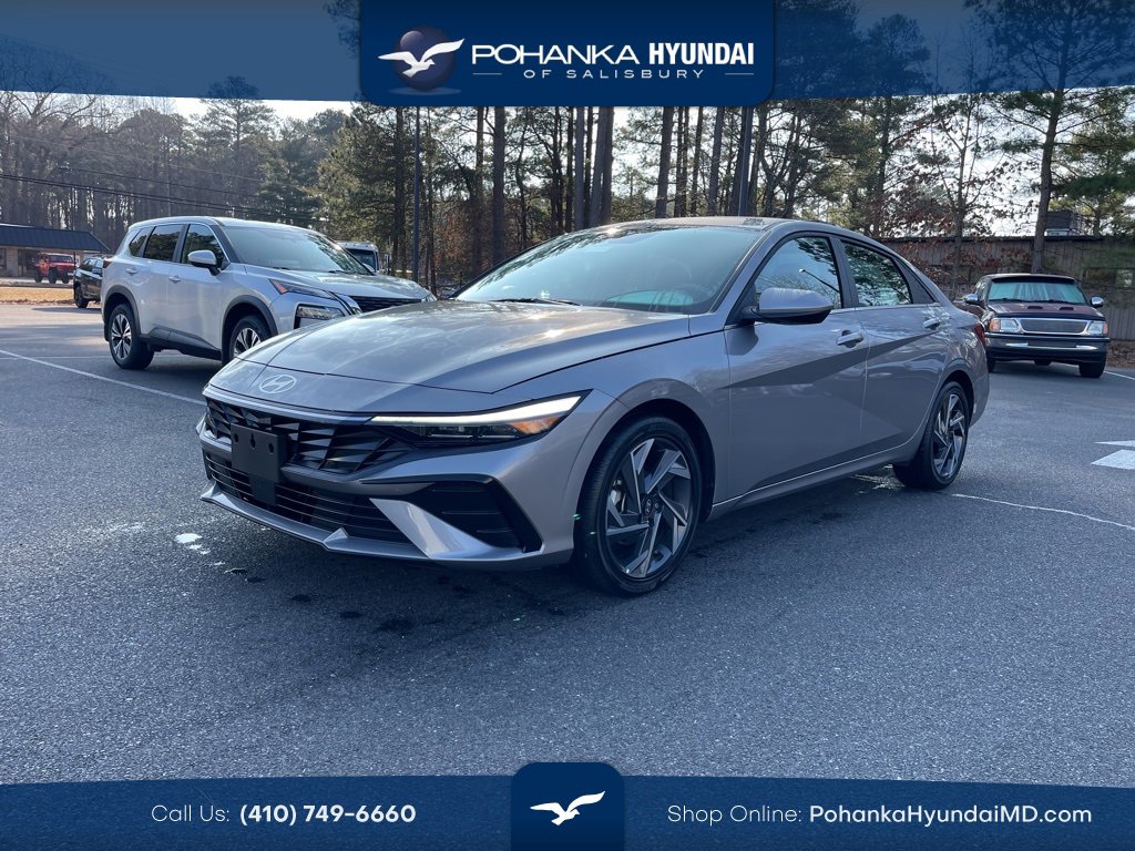 Certified 2025 Hyundai Elantra SEL w/ Cargo Package