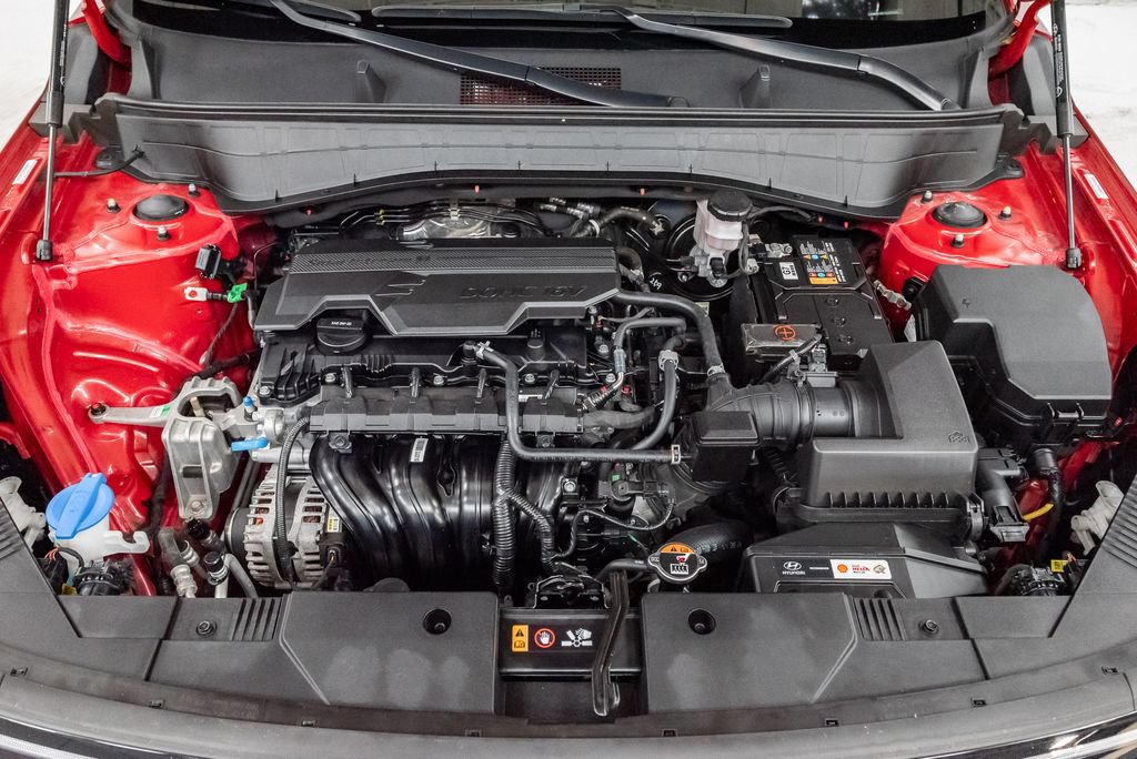 Used 2025 Hyundai Kona SEL FWD image 3