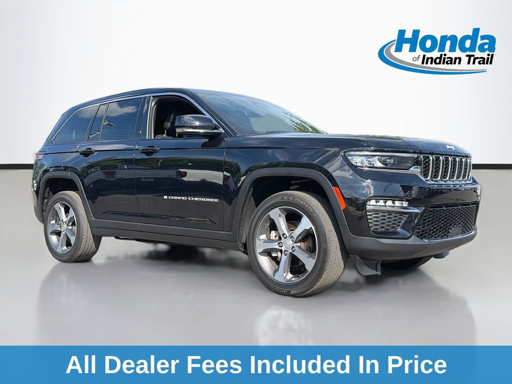 Used 2024 Jeep Grand Cherokee Limited AWD/4WD image 1